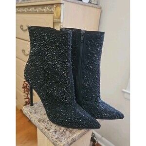 Steve Madden Black Rhinestone Studded Valora Boots Size 6 M
